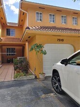 7510 NW 175th St in Hialeah, FL - Building Photo - Building Photo