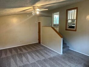 3427 W Michigan Ave in Kalamazoo, MI - Foto de edificio - Building Photo