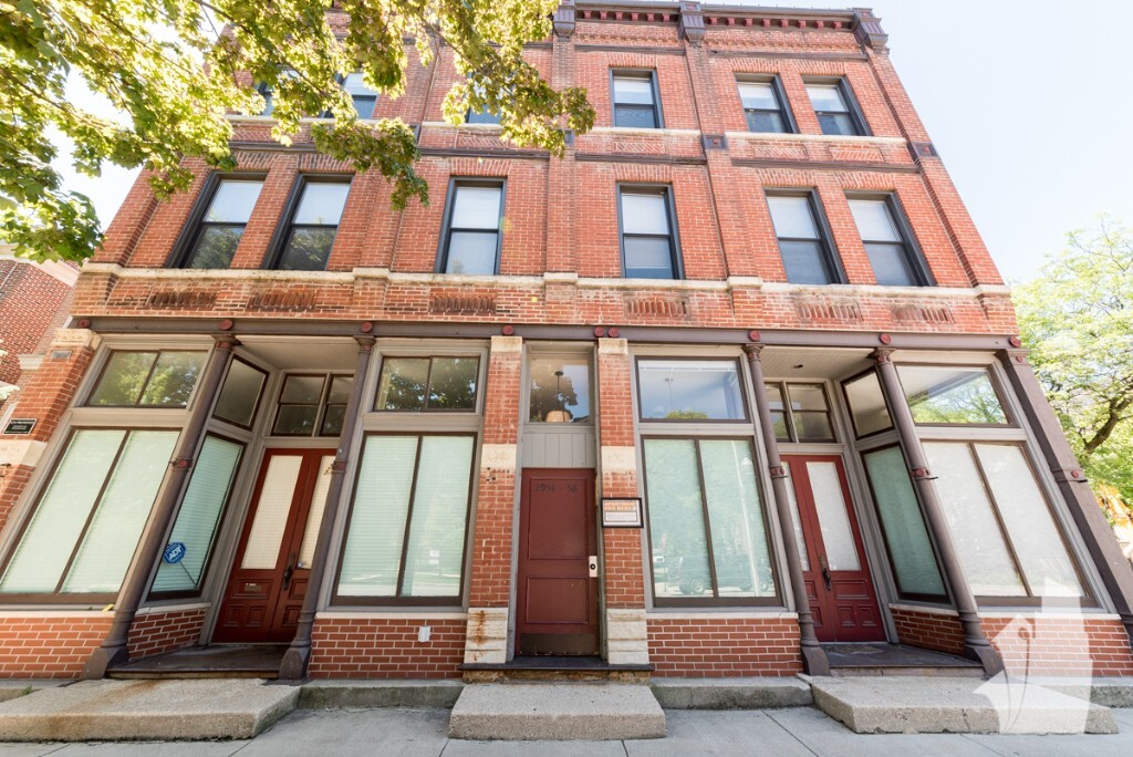 2954 N Racine Ave in Chicago, IL - Building Photo