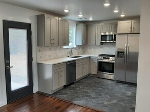 322 S Arrington Dr in Stillwater, OK - Building Photo - Building Photo