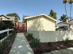 13371 Diamond Head Dr in Tustin, CA - Building Photo - Building Photo