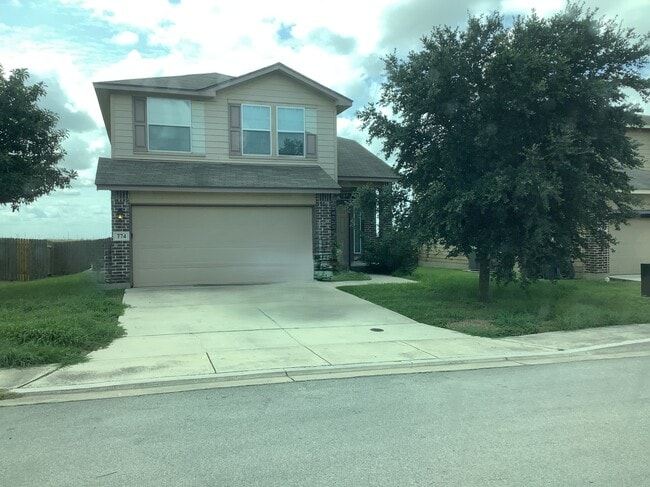 property at 774 Wolfeton Way