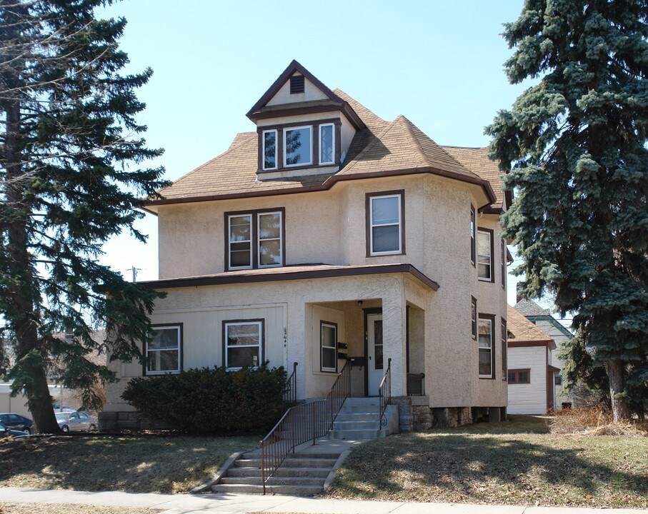 2644 Fremont Ave S in Minneapolis, MN - Foto de edificio