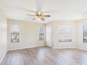 293 Billie Dr in Fredericksburg, TX - Building Photo - Building Photo