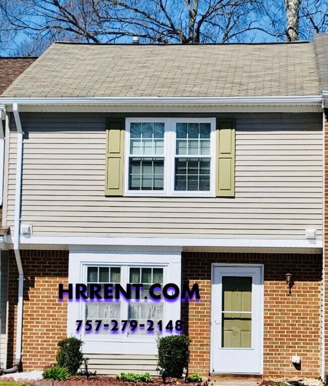 12 Owl Creek Ct in Hampton, VA - Building Photo - Building Photo