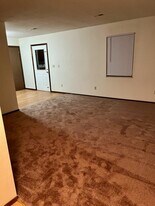 614 Johnson Hill Rd, Unit 614 Johnson Hill Rd. in Collinsville, IL - Building Photo