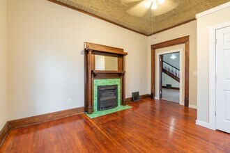 737 S Market Ave in Springfield, MO - Building Photo - Building Photo