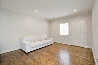 6503 Mapleridge St in Houston, TX - Building Photo - Building Photo