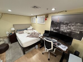 15 Orchard St, Unit 1 in Cambridge, MA - Foto de edificio - Building Photo