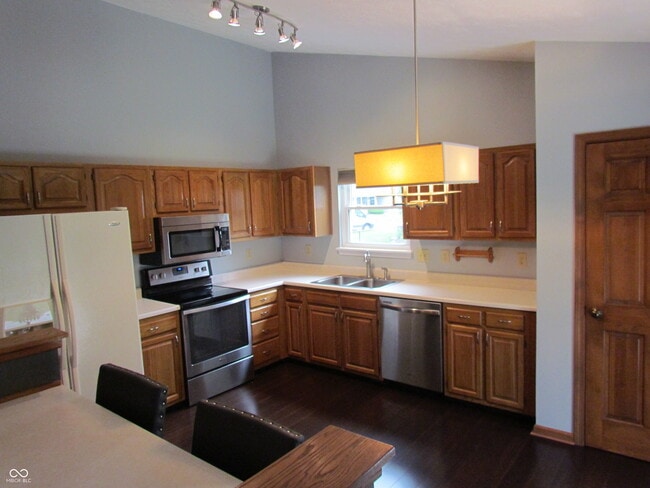 6842 Sextant Dr in Indianapolis, IN - Building Photo - Building Photo