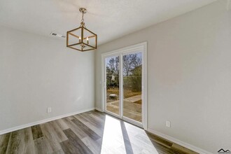 22007 Fern Ave in Red Bluff, CA - Building Photo - Building Photo