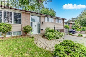 206 Mason Dr in Whitby, ON - Building Photo - Building Photo