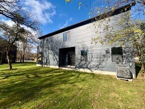 10209 Gail Rd in Austin, TX - Building Photo - Building Photo