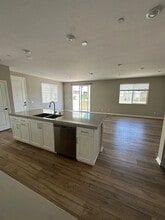 2195 Bluestone Cir in Chula Vista, CA - Building Photo - Building Photo