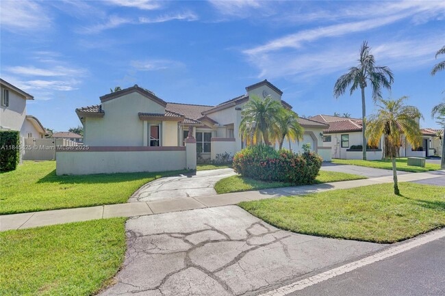 5421 Hawkes Bluff Ave in Davie, FL - Building Photo - Building Photo