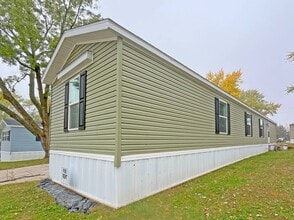 2404 N 8th St in Red Oak, IA - Building Photo - Building Photo