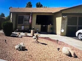 1931 Nuevo St in Hemet, CA - Building Photo