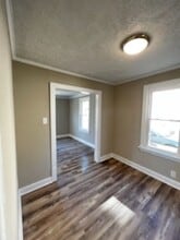 324 Victory Ave in Dyersburg, TN - Building Photo - Building Photo