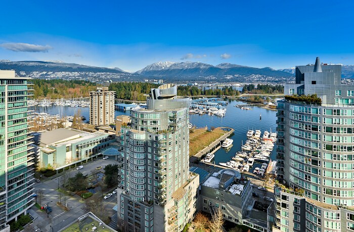 Bayview at Coal Harbour in Vancouver, BC - Building Photo