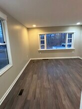 165 Sharpe St in Kingston, PA - Building Photo - Building Photo