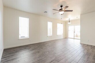 320 W 3rd St in Arcadia, OK - Building Photo - Building Photo