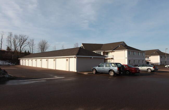 620 Northern Meadows Parkway in Menomonie, WI - Building Photo - Building Photo