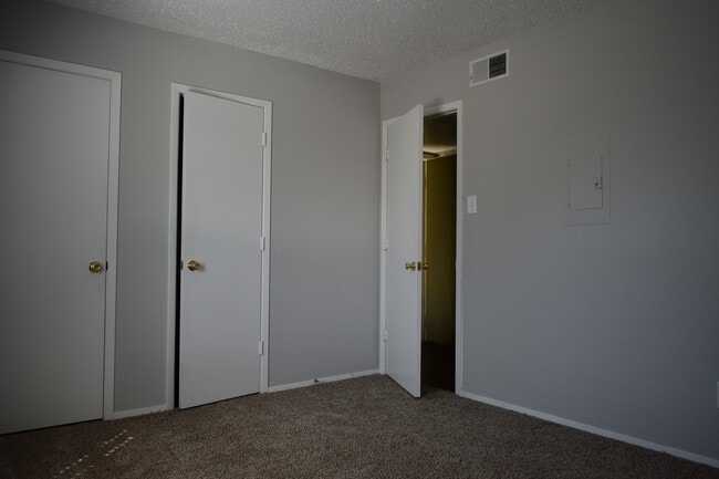 property at 1904 Roberts Cut Off Rd