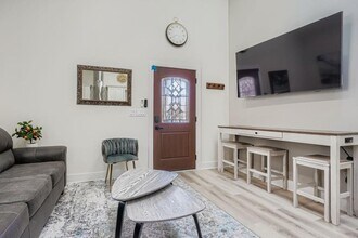 18 Booker St NW in Atlanta, GA - Building Photo - Building Photo