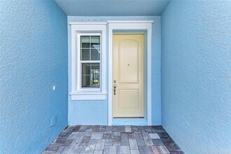 317 Via Tuscany Ave in Sarasota, FL - Building Photo - Building Photo