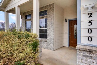 2500 Waterfall Dr in Killeen, TX - Building Photo - Building Photo