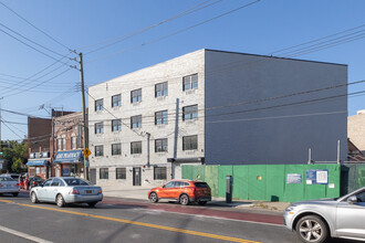 Gun Hill Road Apartments in Bronx, NY - Building Photo - Building Photo