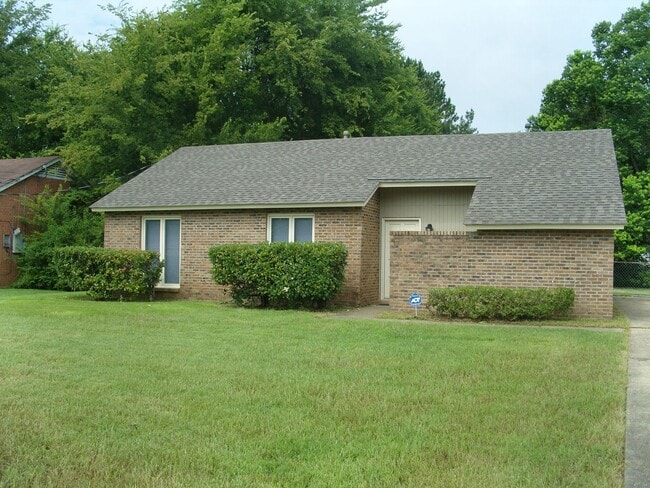 2926 Susan Dr