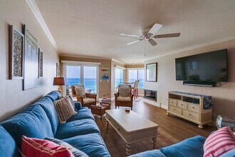 239 S Helix Ave in Solana Beach, CA - Building Photo - Building Photo