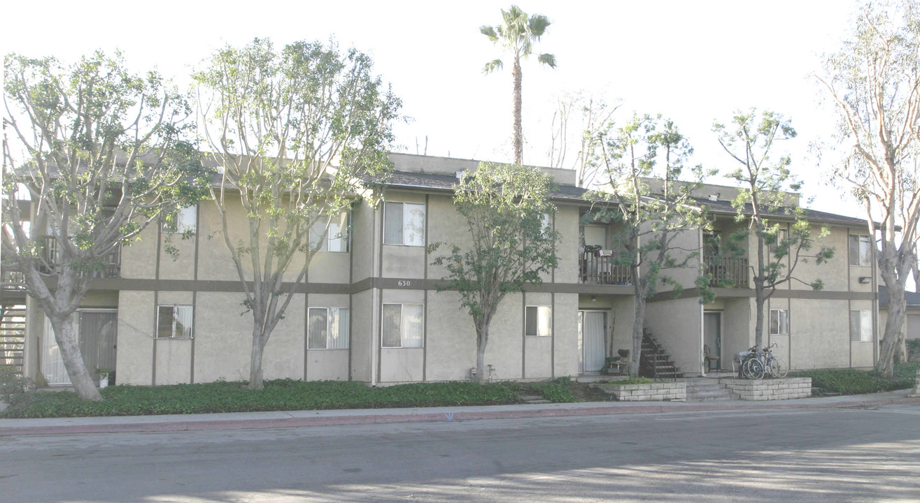 Pacific Coast Villas Apartments in Long Beach, CA - Building Photo