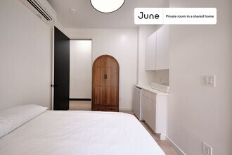 Room in Shared 4 bed/4 bath home in Brooklyn, NY - Foto de edificio - Building Photo