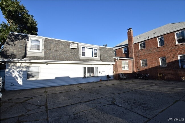 property at 1455 Sheridan Dr