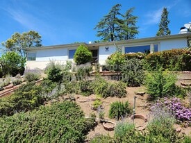 3060 Consuelo Rd in Concord, CA - Building Photo