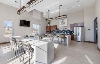 Ventura at Tradewinds in Midland, TX - Building Photo - Building Photo