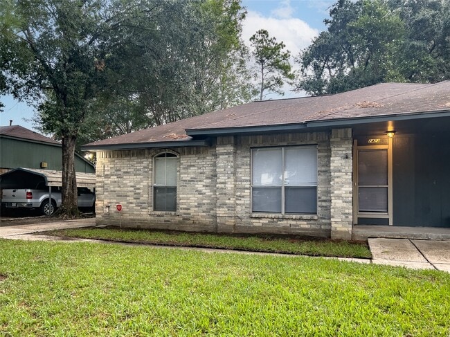 property at 2423 Spring Dusk Ln