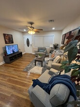 1216 Hymelia Ave in Metairie, LA - Foto de edificio - Building Photo