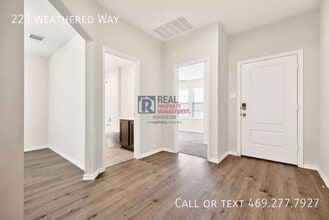 223 Weathered Wy in Nevada, TX - Building Photo - Building Photo