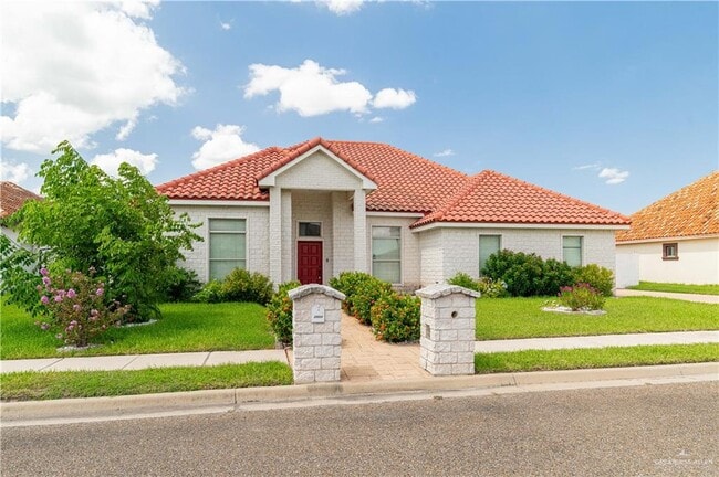 20 W Rhin Dr in Edinburg, TX - Building Photo - Building Photo