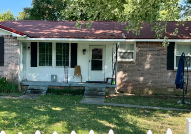 625 Martha Ave in Gallatin, TN - Building Photo - Building Photo