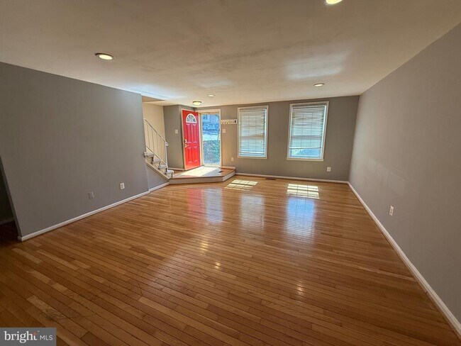 property at 2430 Windbreak Dr