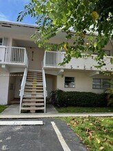 7348 SW 82nd St in Miami, FL - Building Photo - Building Photo