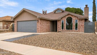 12160 Valley Quail Dr in El Paso, TX - Building Photo