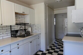1070 Kirman Ave in Reno, NV - Building Photo - Building Photo