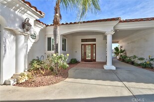 30375 De Portola Rd in Temecula, CA - Building Photo