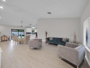 1598 SW 19th St in Boca Raton, FL - Building Photo - Building Photo