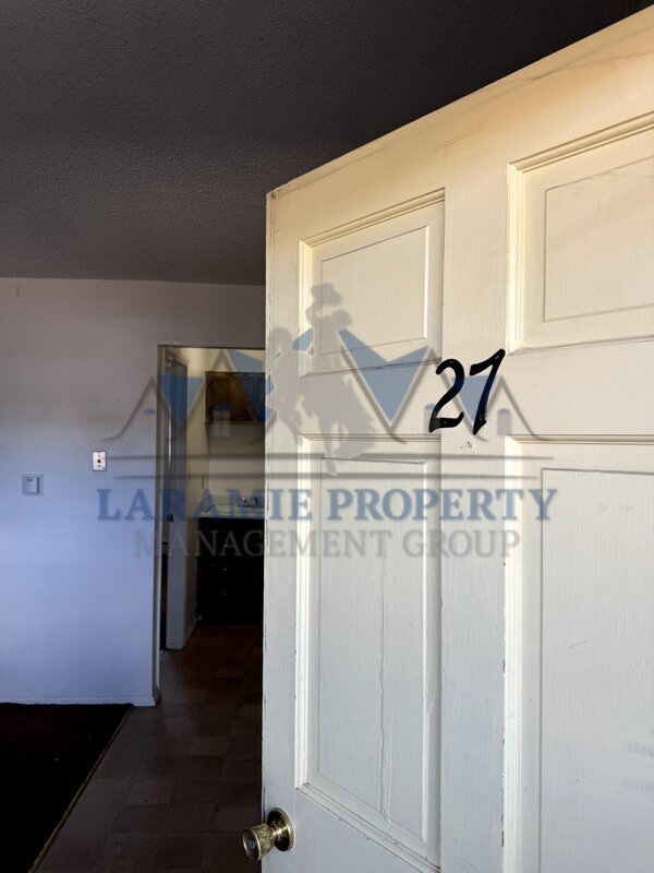 706 Downey St in Laramie, WY - Building Photo - Building Photo